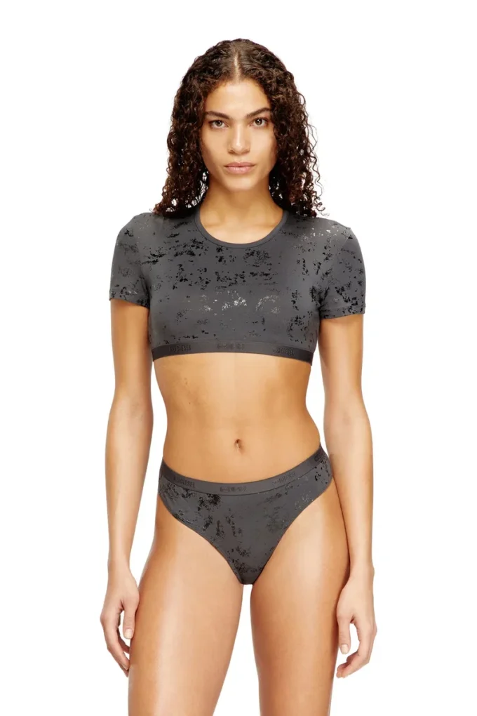 irma-gft Kort T-shirt med metallic-effekt irma-gft Kort T-shirt med metallic-effekt