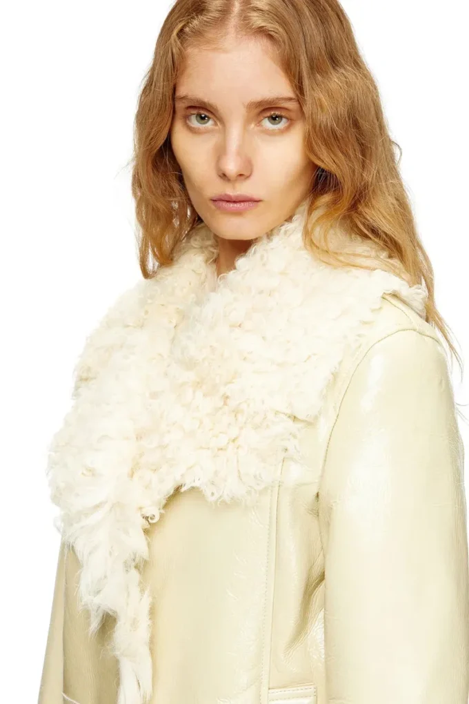 l-aconic Jacka i lackat shearling