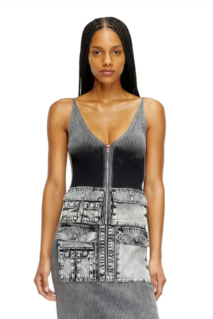 m-melly Stickad linne med jeansfickor m-melly Stickad linne med jeansfickor