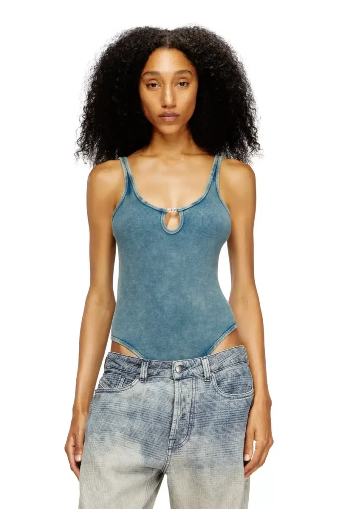 maura-dnm Bodysuit i marmorvaskad stretchbomull maura-dnm Bodysuit i marmorvaskad stretchbomull