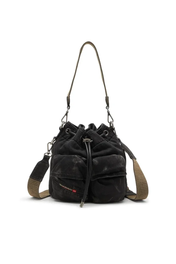 multi-pkts bucket x Multi-Pkts-Multipocket bucket bag i tvättad denim multi-pkts bucket x Multi-Pkts-Multipocket bucket bag i tvättad denim