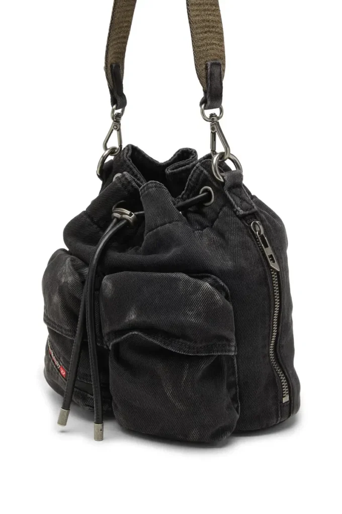 multi-pkts bucket x Multi-Pkts-Multipocket bucket bag i tvättad denim multi-pkts bucket x Multi-Pkts-Multipocket bucket bag i tvättad denim