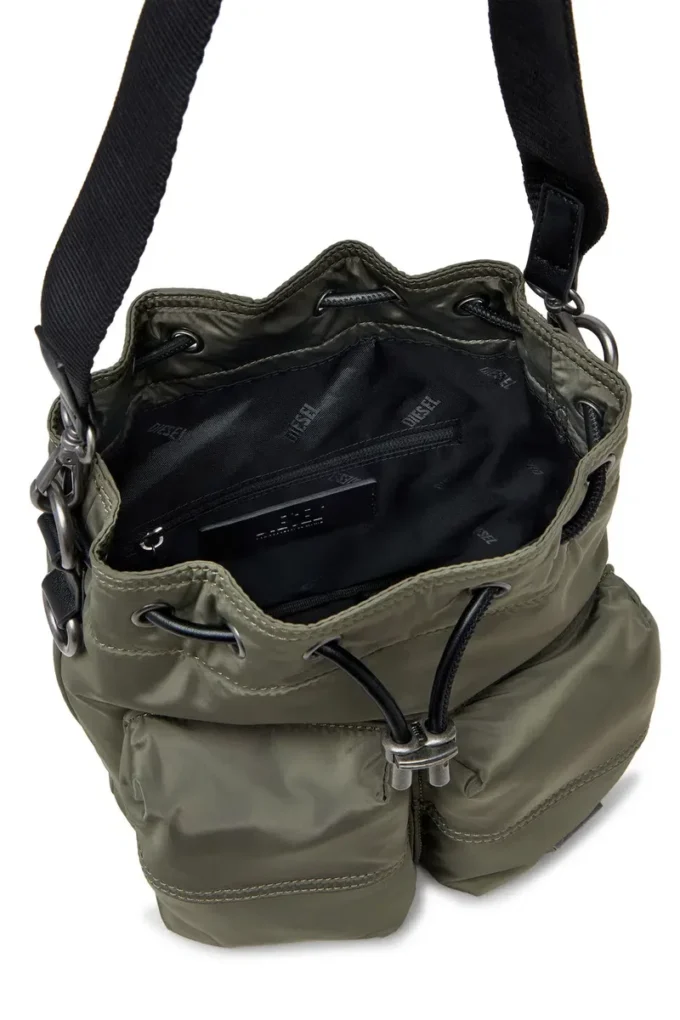 multi-pkts bucket x Multi-Pkts-Multipocket bucketväska i praktiskt skal multi-pkts bucket x Multi-Pkts-Multipocket bucketväska i praktiskt skal