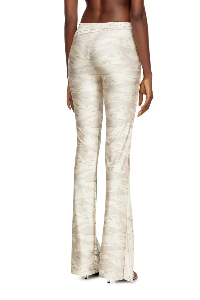 p-affal Jazzbyxor med blandade kamouflageprint p-affal Jazzbyxor med blandade kamouflageprint