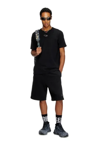 p-marshy-od Sweatshorts med silverfärgad oval D p-marshy-od Sweatshorts med silverfärgad oval D