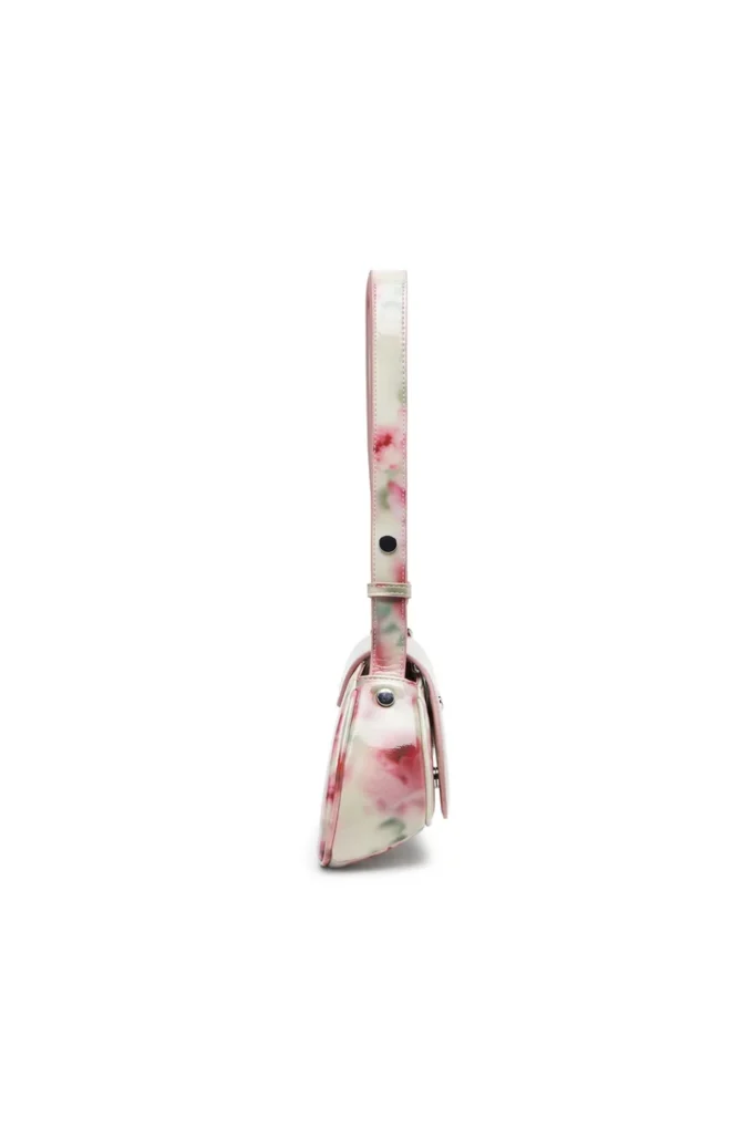 play crossbody Play-axelväska i tryckt glansig PU play crossbody Play-axelväska i tryckt glansig PU