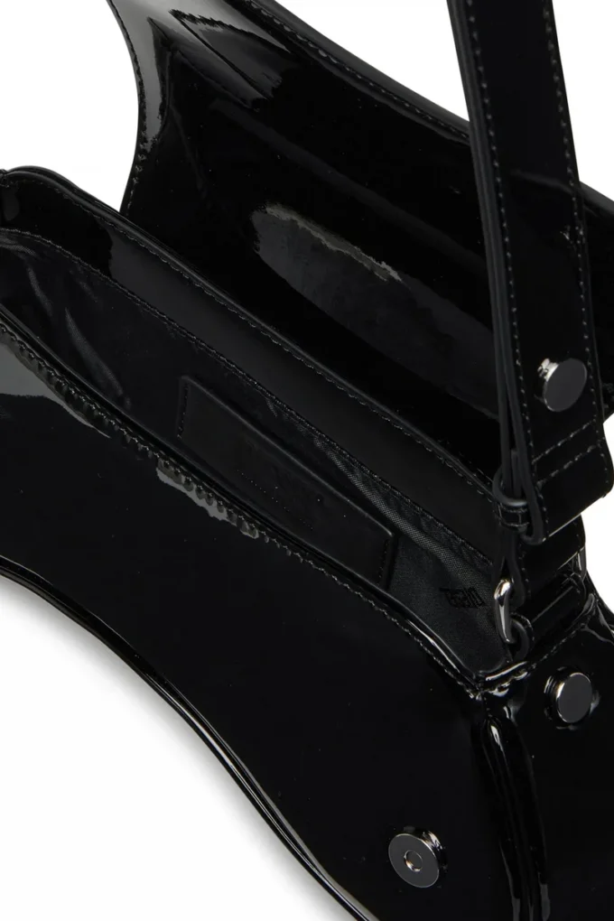 play crossbody Play-Crossbody-väska i glansig PU