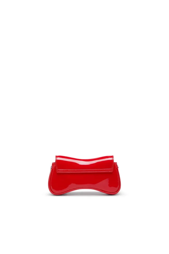 play crossbody xs Play-Small crossbody-väska i glansig PU
