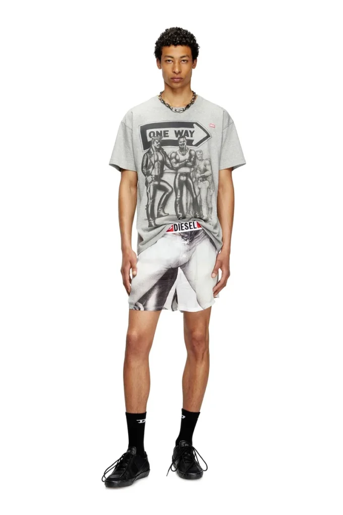 pr-t-norm-tom25 T-shirt med grafiskt tryck pr-t-norm-tom25 T-shirt med grafiskt tryck