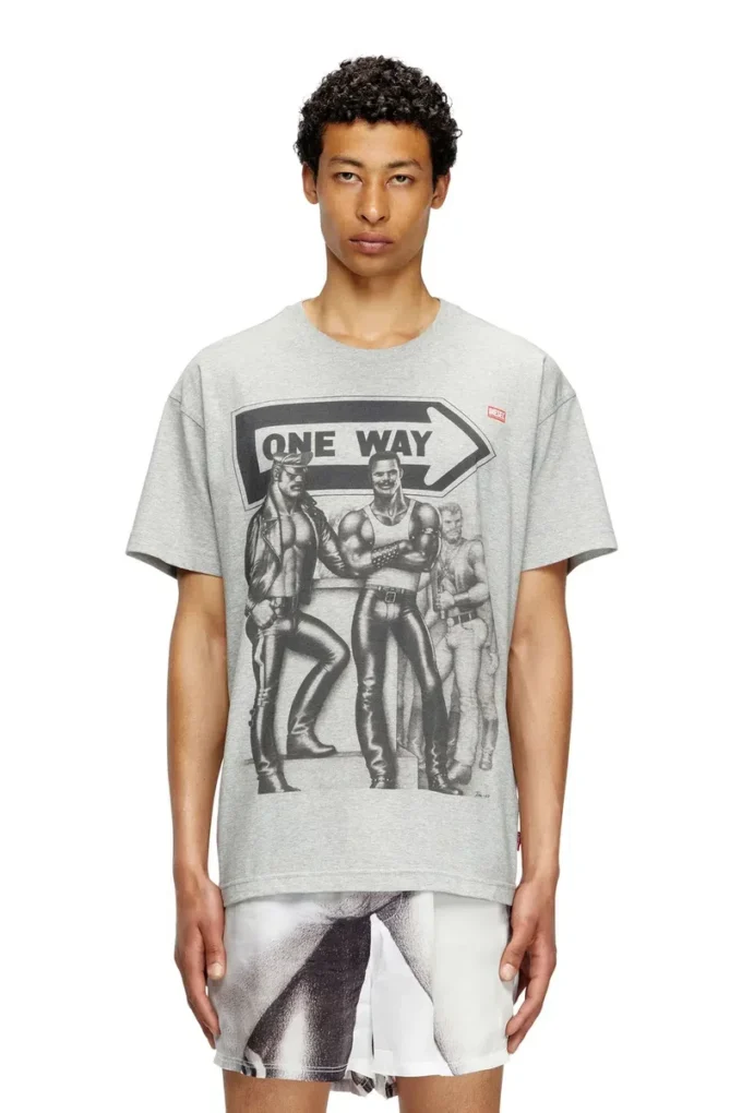 pr-t-norm-tom25 T-shirt med grafiskt tryck pr-t-norm-tom25 T-shirt med grafiskt tryck