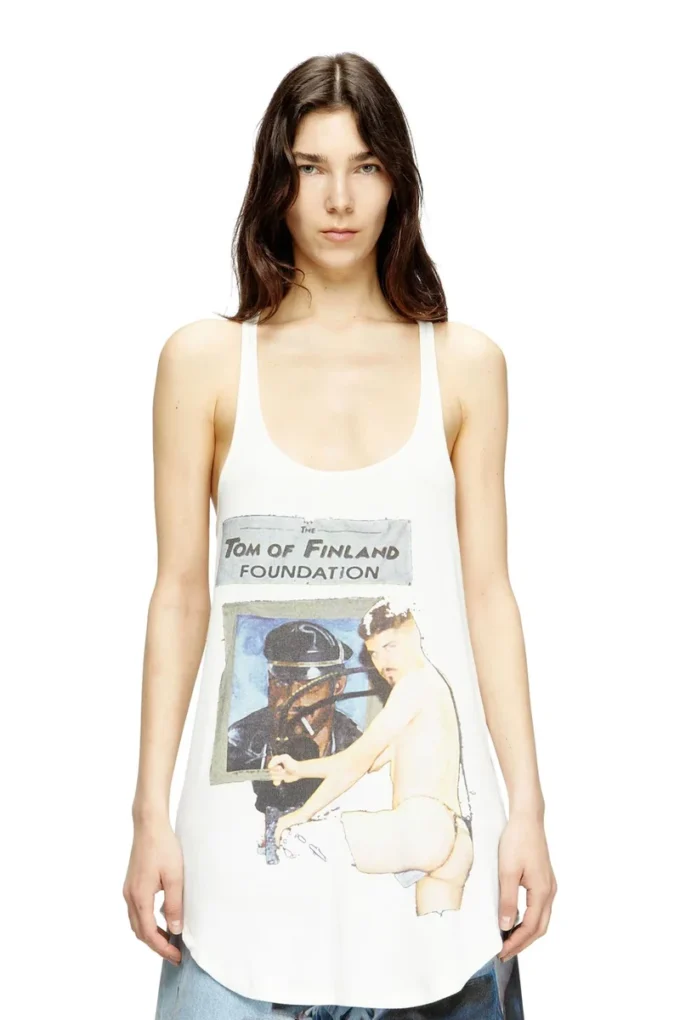 pr-t-shanry-tom25 Linne med grafiskt tryck pr-t-shanry-tom25 Linne med grafiskt tryck