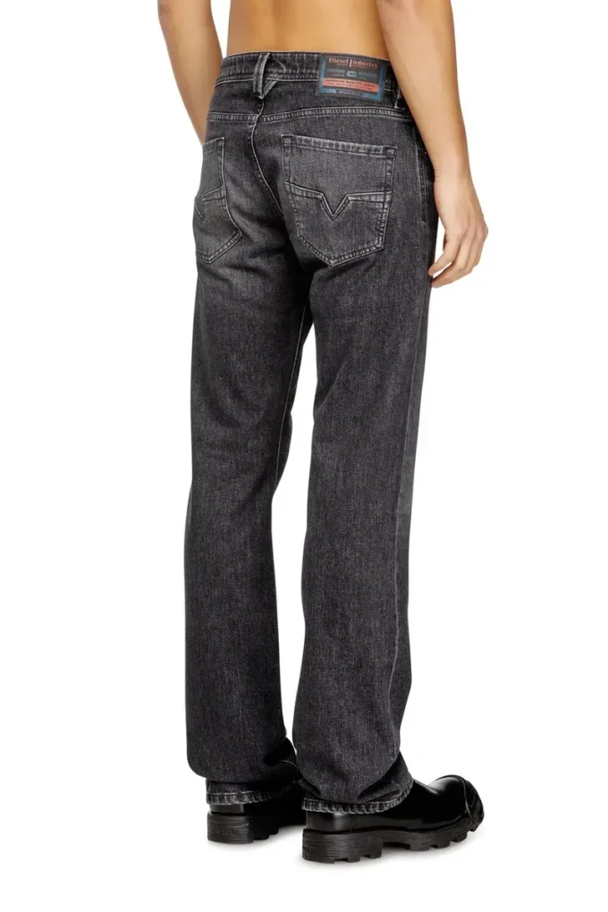 regular jeans 1985 larkee 09n49 Hitta närmaste butik regular jeans 1985 larkee 09n49 Hitta närmaste butik