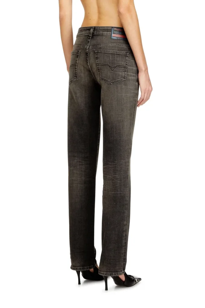 regular jeans 1989 d-mine 09n58 Hitta närmaste butik regular jeans 1989 d-mine 09n58 Hitta närmaste butik