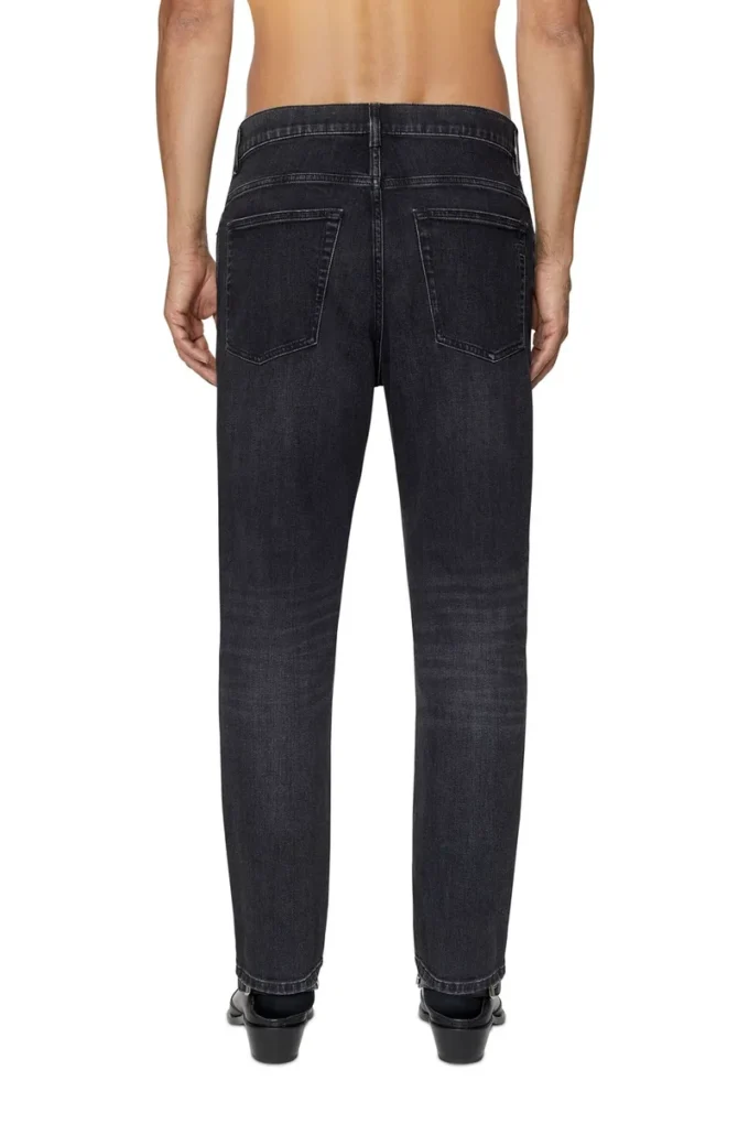 regular jeans 2005 d-fining 09b83 Hitta närmaste butik regular jeans 2005 d-fining 09b83 Hitta närmaste butik
