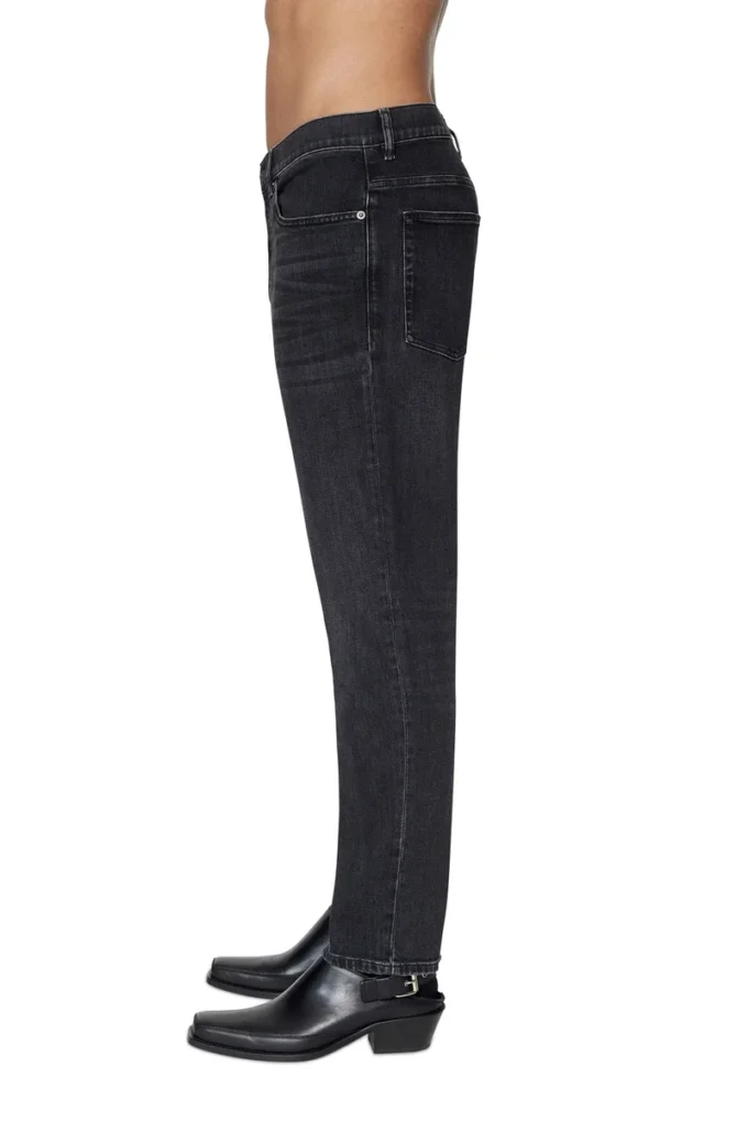 regular jeans 2005 d-fining 09b83 Hitta närmaste butik regular jeans 2005 d-fining 09b83 Hitta närmaste butik