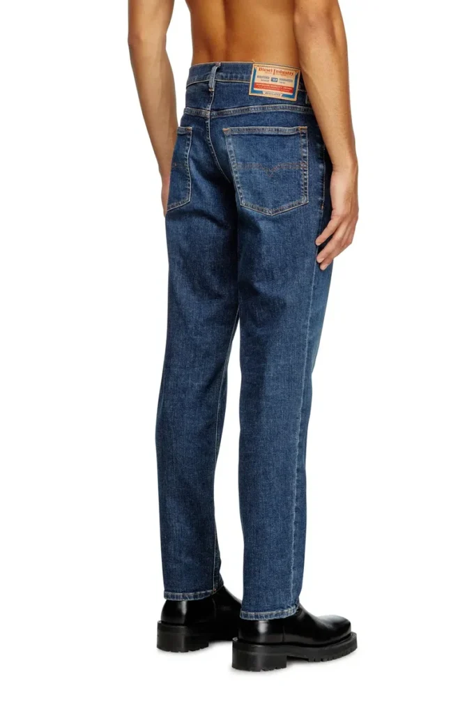 regular jeans 2023 d-finitive 09j47 Hitta närmaste butik regular jeans 2023 d-finitive 09j47 Hitta närmaste butik