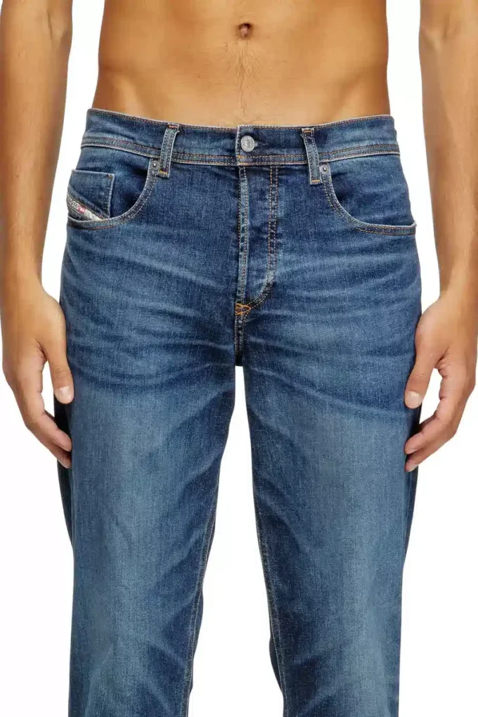 regular jeans 2023 d-finitive 09j47 Hitta närmaste butik regular jeans 2023 d-finitive 09j47 Hitta närmaste butik