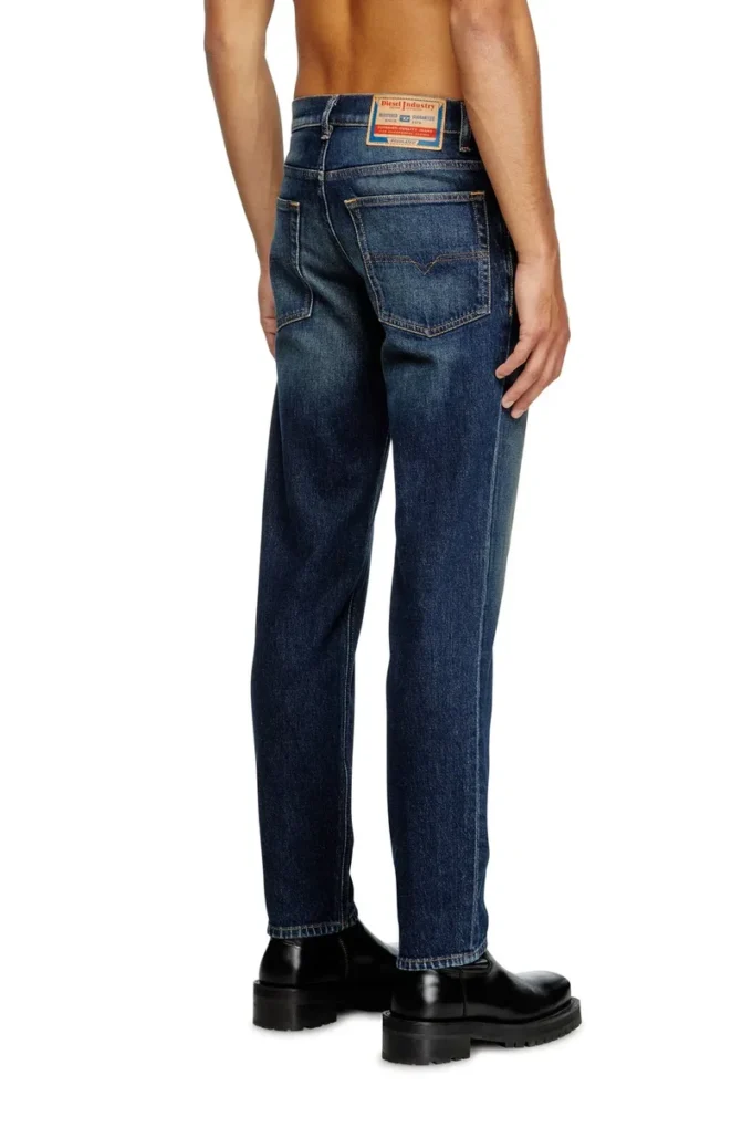regular jeans 2023 d-finitive 09m10 Hitta närmaste butik regular jeans 2023 d-finitive 09m10 Hitta närmaste butik