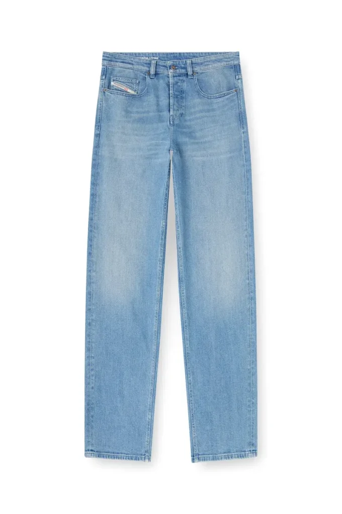 relaxed jeans 2001 d-macro 09q18 Hitta närmaste butik relaxed jeans 2001 d-macro 09q18 Hitta närmaste butik