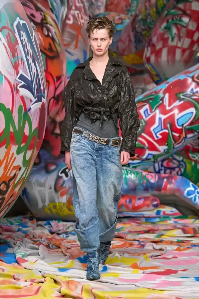 relaxed jeans d-eni 09n97 Hitta närmaste butik