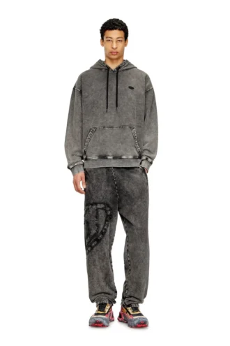 s-boxt-hood-den Hoodie med råkantad patch på ryggen