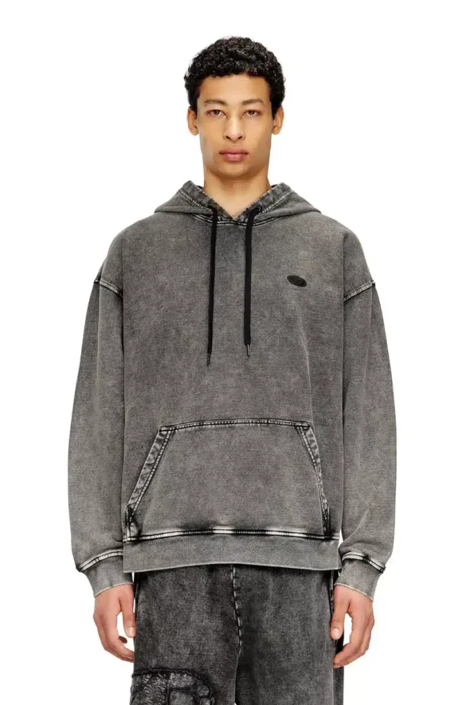 s-boxt-hood-den Hoodie med råkantad patch på ryggen s-boxt-hood-den Hoodie med råkantad patch på ryggen