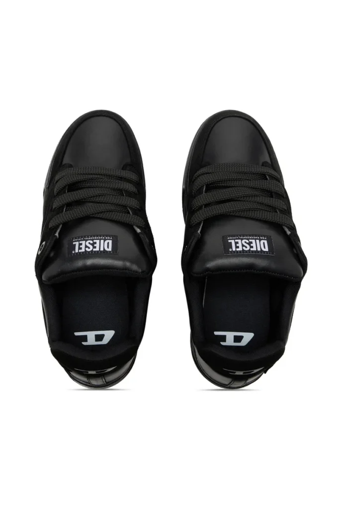s-d-ollie low D-Ollie-Monochrome sneakers i mocka och läder s-d-ollie low D-Ollie-Monochrome sneakers i mocka och läder