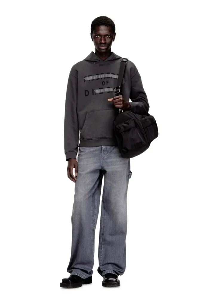 s-norman-hood Hoodie i bomull med D-applikation s-norman-hood Hoodie i bomull med D-applikation