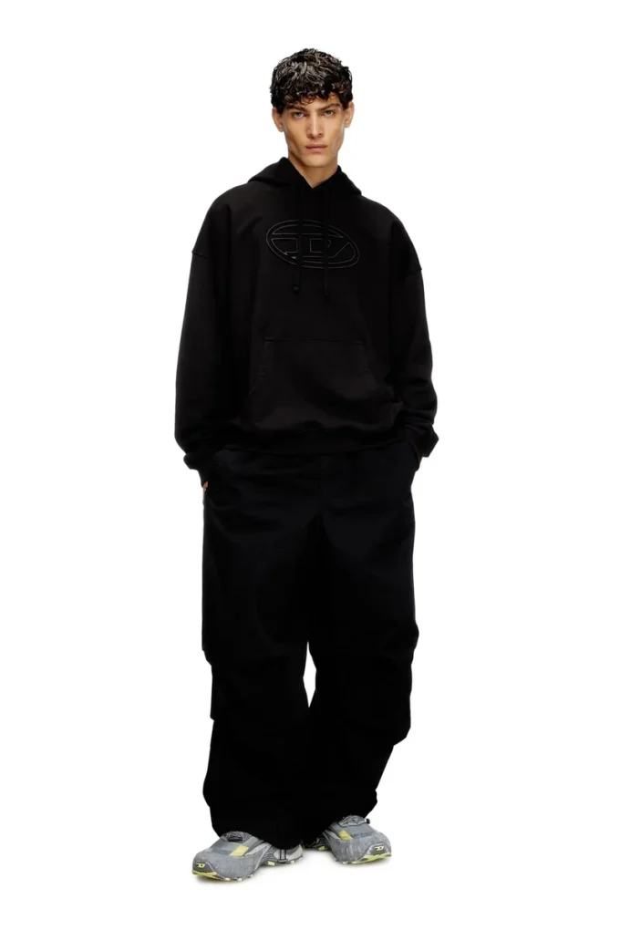 s-ummer-bigoval Hoodie med präglat Oval D s-ummer-bigoval Hoodie med präglat Oval D
