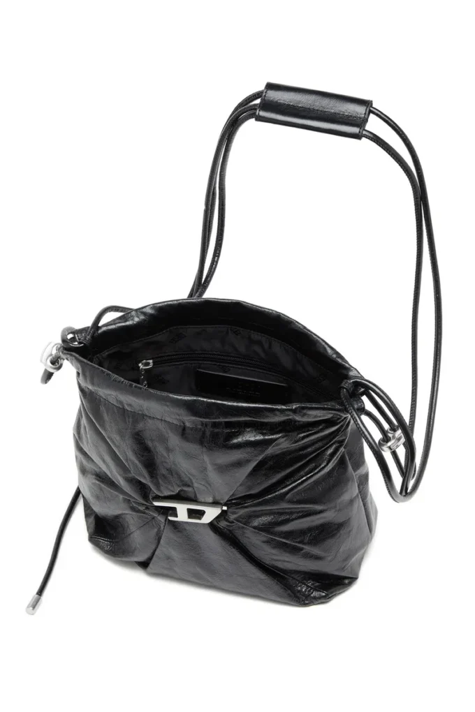 scrunch-d bucket Scrunch-D-Bucket-väska i glänsande skrynkligt läder