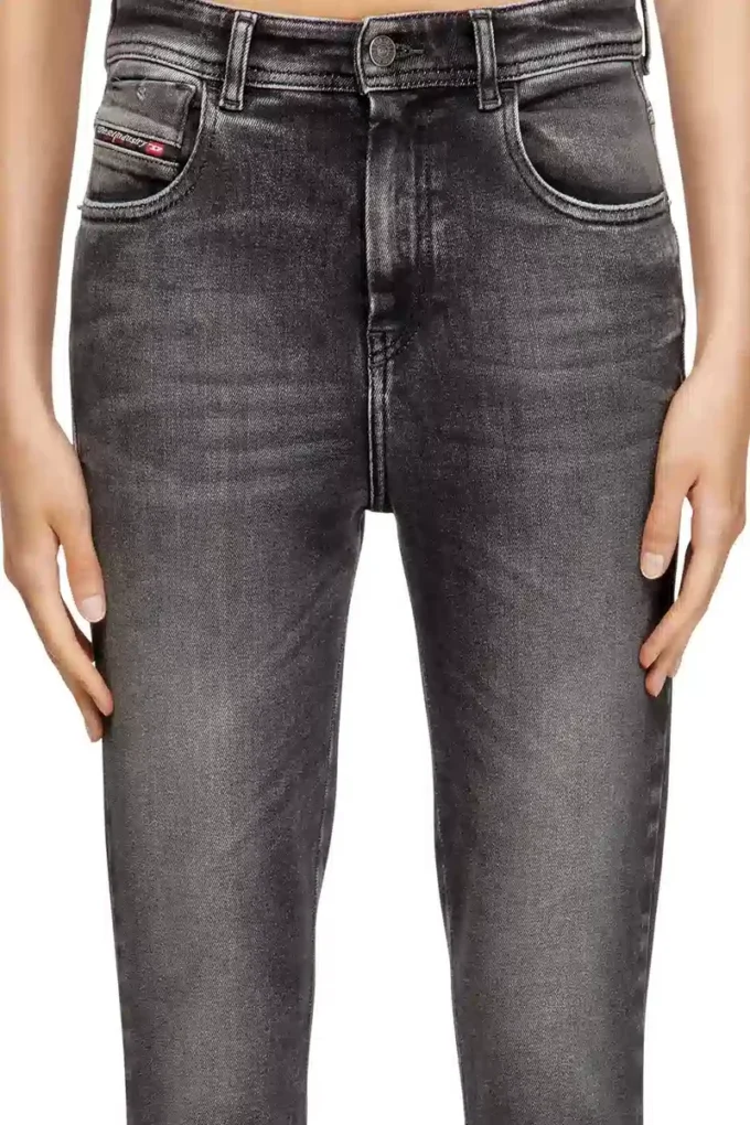 skinny jeans 1984 slandy-high 09l93 Hitta närmaste butik skinny jeans 1984 slandy-high 09l93 Hitta närmaste butik