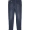 slim 2060 d-strukt joggjeans® 0670m Hitta närmaste butik slim 2060 d-strukt joggjeans® 0670m Hitta närmaste butik
