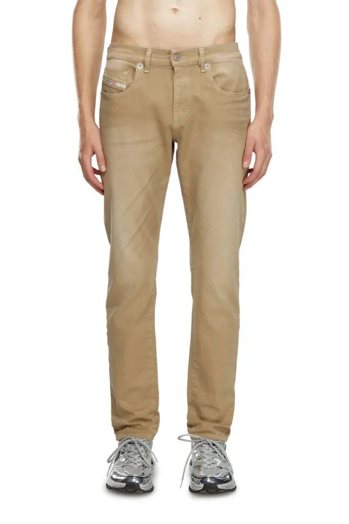 slim 2060 d-strukt joggjeans® 0670m Hitta närmaste butik slim 2060 d-strukt joggjeans® 0670m Hitta närmaste butik