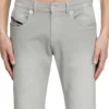 slim 2060 d-strukt joggjeans® 0670m Hitta närmaste butik slim 2060 d-strukt joggjeans® 0670m Hitta närmaste butik