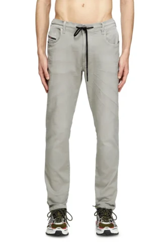 slim 2062 d-strukt joggjeans® 0670m Hitta närmaste butik