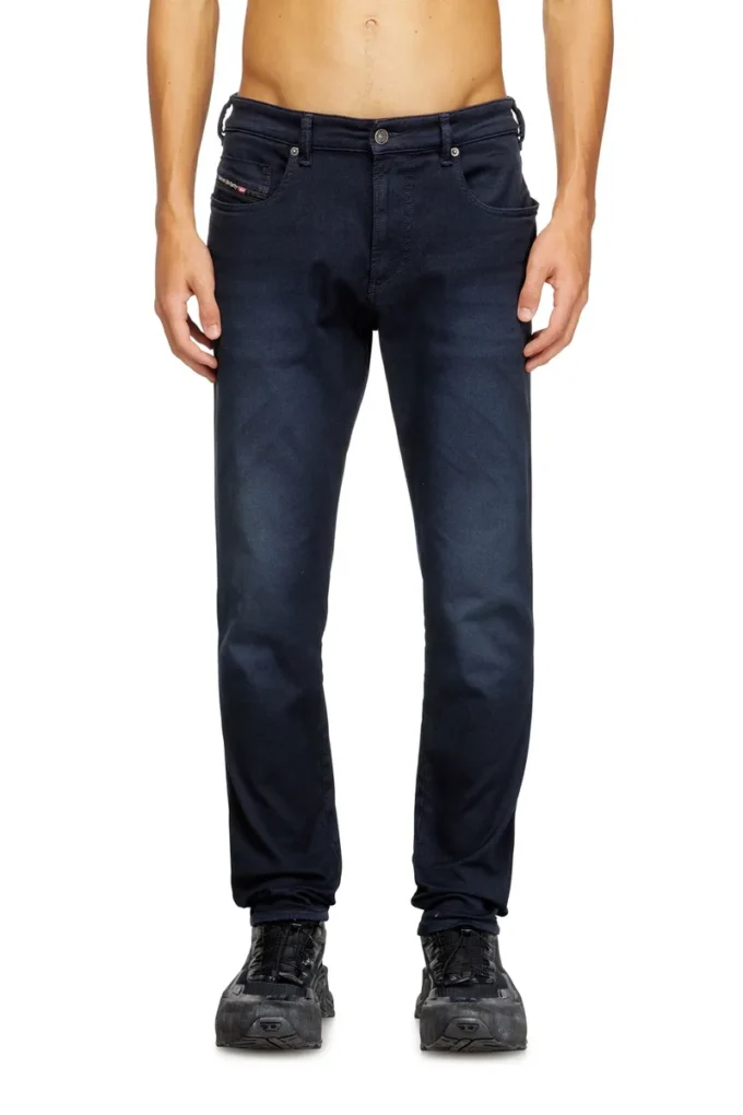 slim 2062 d-strukt joggjeans® 0670m Hitta närmaste butik slim 2062 d-strukt joggjeans® 0670m Hitta närmaste butik