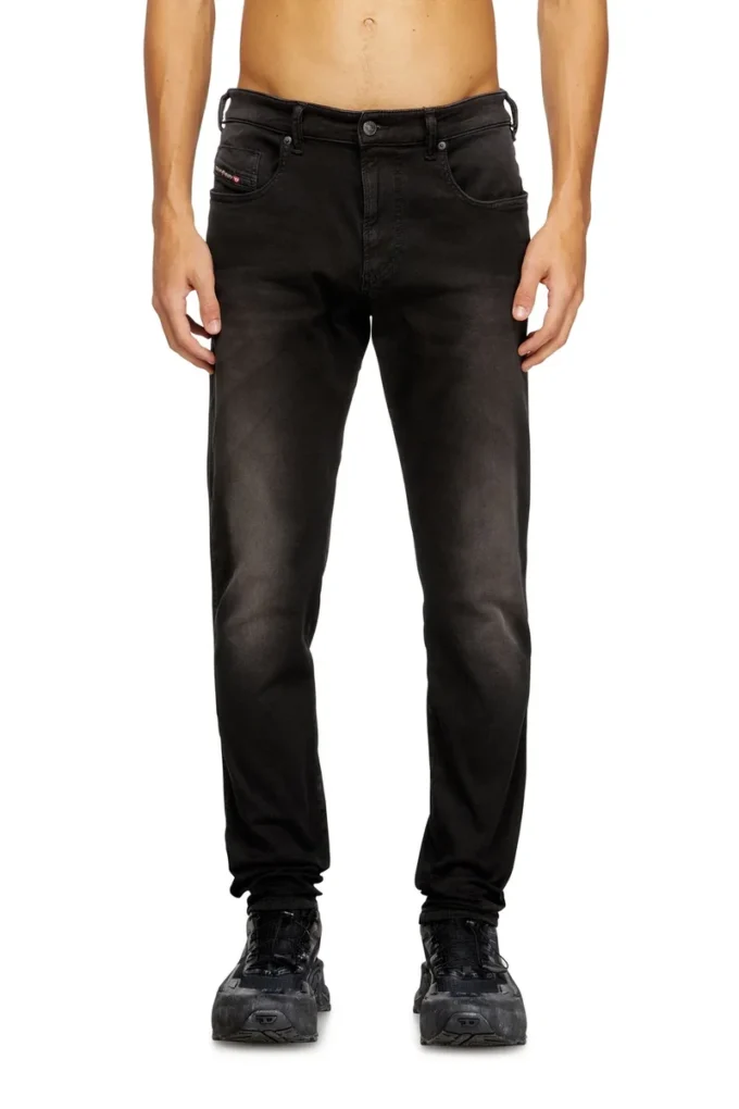 slim 2062 d-strukt joggjeans® 0670m Hitta närmaste butik slim 2062 d-strukt joggjeans® 0670m Hitta närmaste butik