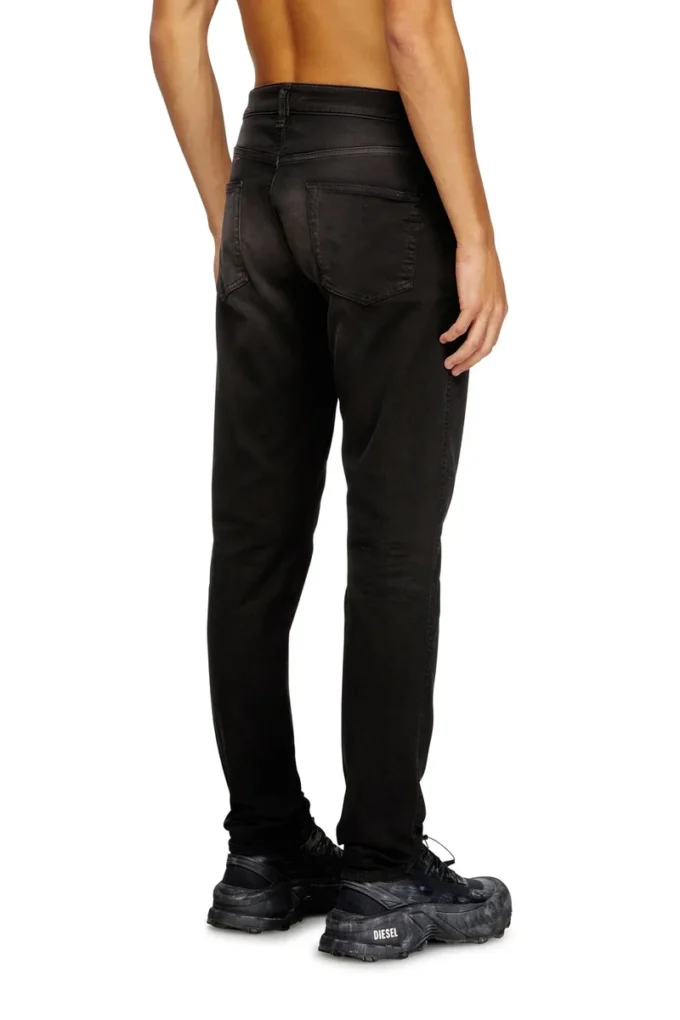 slim 2062 d-strukt joggjeans® 0670m Hitta närmaste butik slim 2062 d-strukt joggjeans® 0670m Hitta närmaste butik