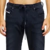 slim 2062 d-strukt joggjeans® 0670m Hitta närmaste butik slim 2062 d-strukt joggjeans® 0670m Hitta närmaste butik