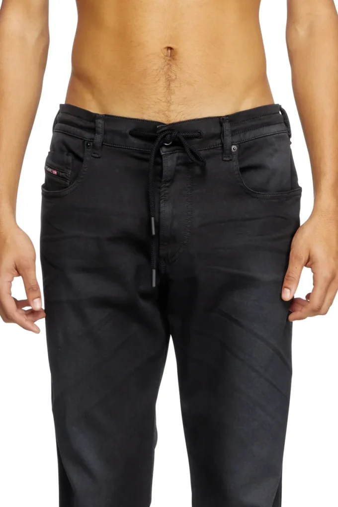 slim 2062 d-strukt joggjeans® 0670m Hitta närmaste butik slim 2062 d-strukt joggjeans® 0670m Hitta närmaste butik
