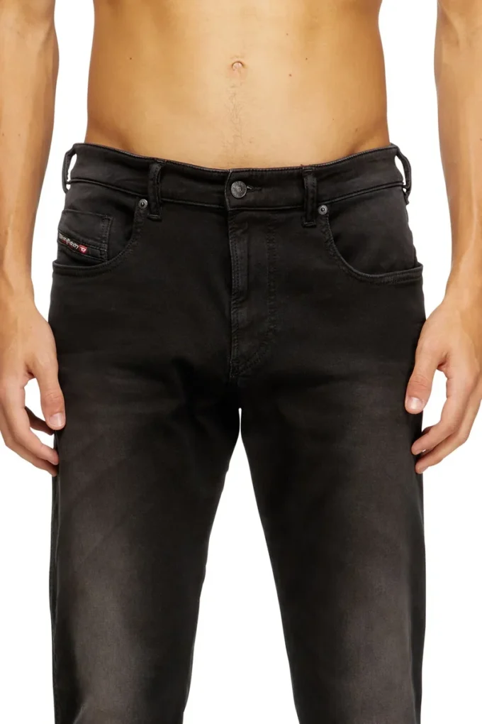 slim 2062 d-strukt joggjeans® 0670m Hitta närmaste butik slim 2062 d-strukt joggjeans® 0670m Hitta närmaste butik