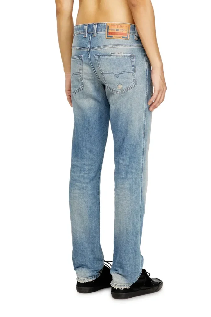 slim jeans 1993 d-vyl 09n34 Hitta närmaste butik