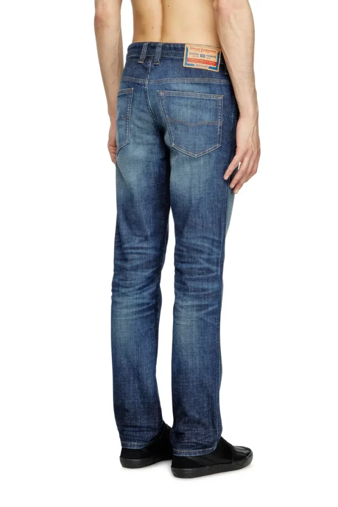 slim jeans 1993 d-vyl 0dbei Hitta närmaste butik