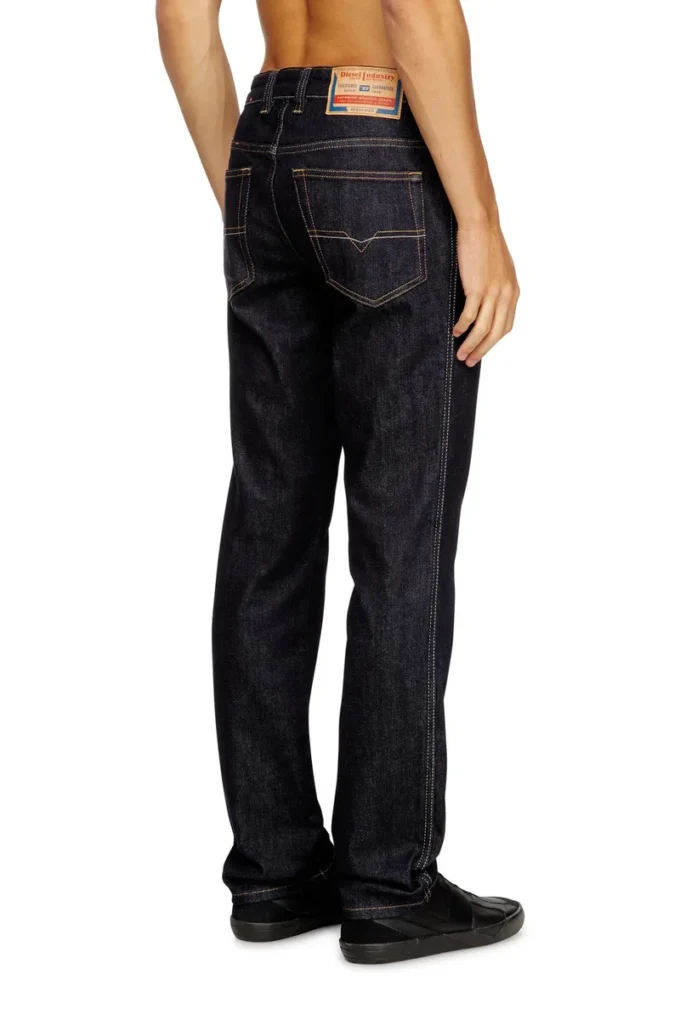 slim jeans 1993 d-vyl 0dbej Hitta närmaste butik