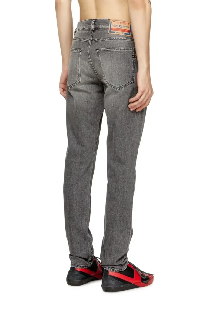 slim jeans 2019 d-strukt 09m30 Hitta närmaste butik slim jeans 2019 d-strukt 09m30 Hitta närmaste butik