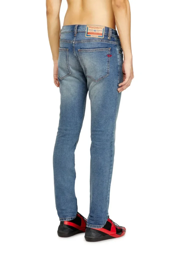 slim jeans 2019 d-strukt 0dbef Hitta närmaste butik slim jeans 2019 d-strukt 0dbef Hitta närmaste butik