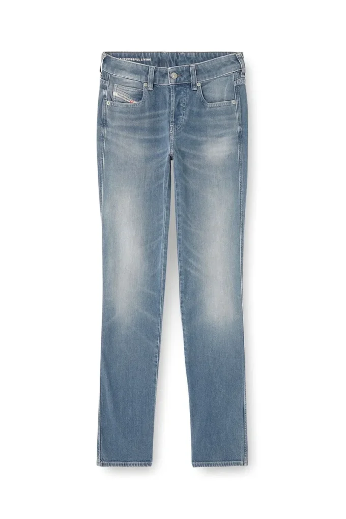 smal jeans 1992 d-jiann 09n75 Hitta närmaste butik smal jeans 1992 d-jiann 09n75 Hitta närmaste butik