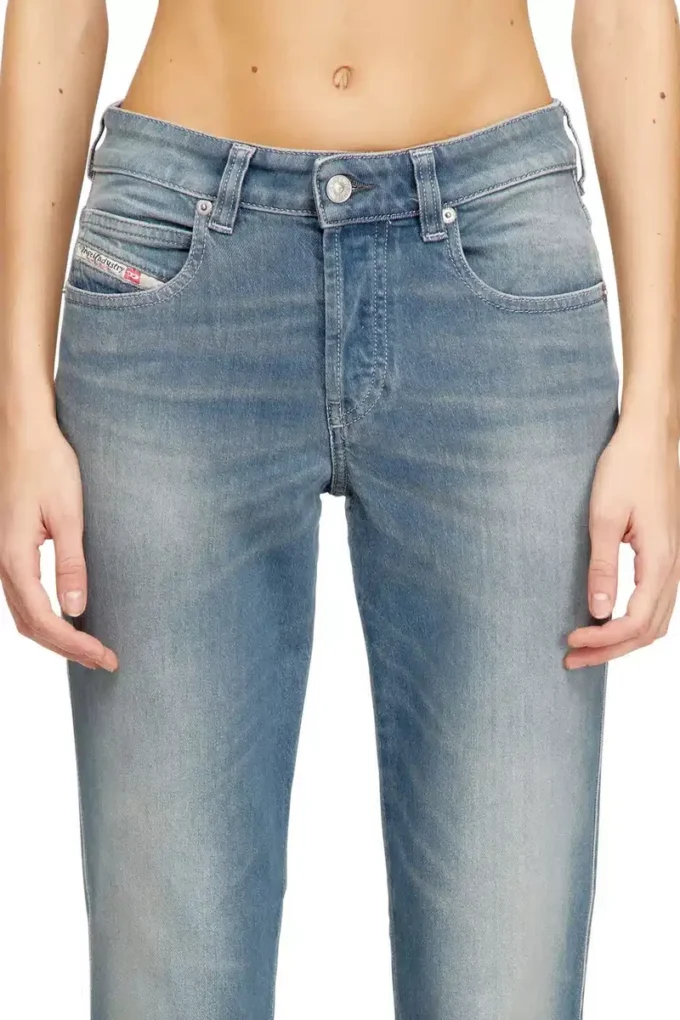 smal jeans 1992 d-jiann 09n75 Hitta närmaste butik smal jeans 1992 d-jiann 09n75 Hitta närmaste butik