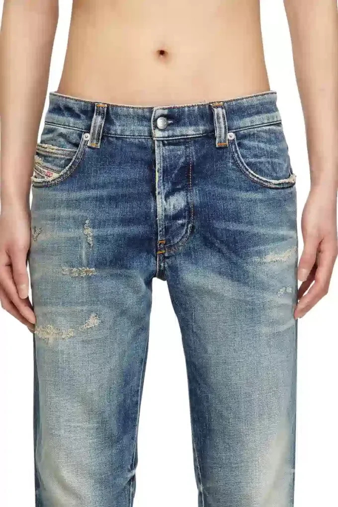 smal jeans 1993 d-vyl 09m55 Hitta närmaste butik