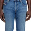 smal jeans 1993 d-vyl 0adba Hitta närmaste butik
